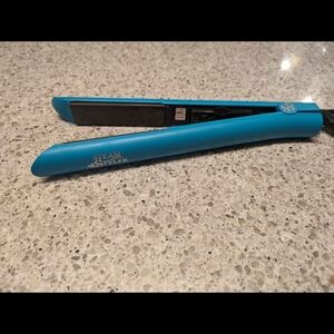 Blue Steam Styler Hair Straightener